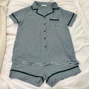 NWOT Ekouaer Short Sleeve Green White Striped Button Down Pajama Set Size Medium